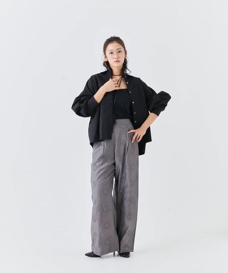【torrazzo donna（トラッゾドンナ）】インド刺繍ボトムス