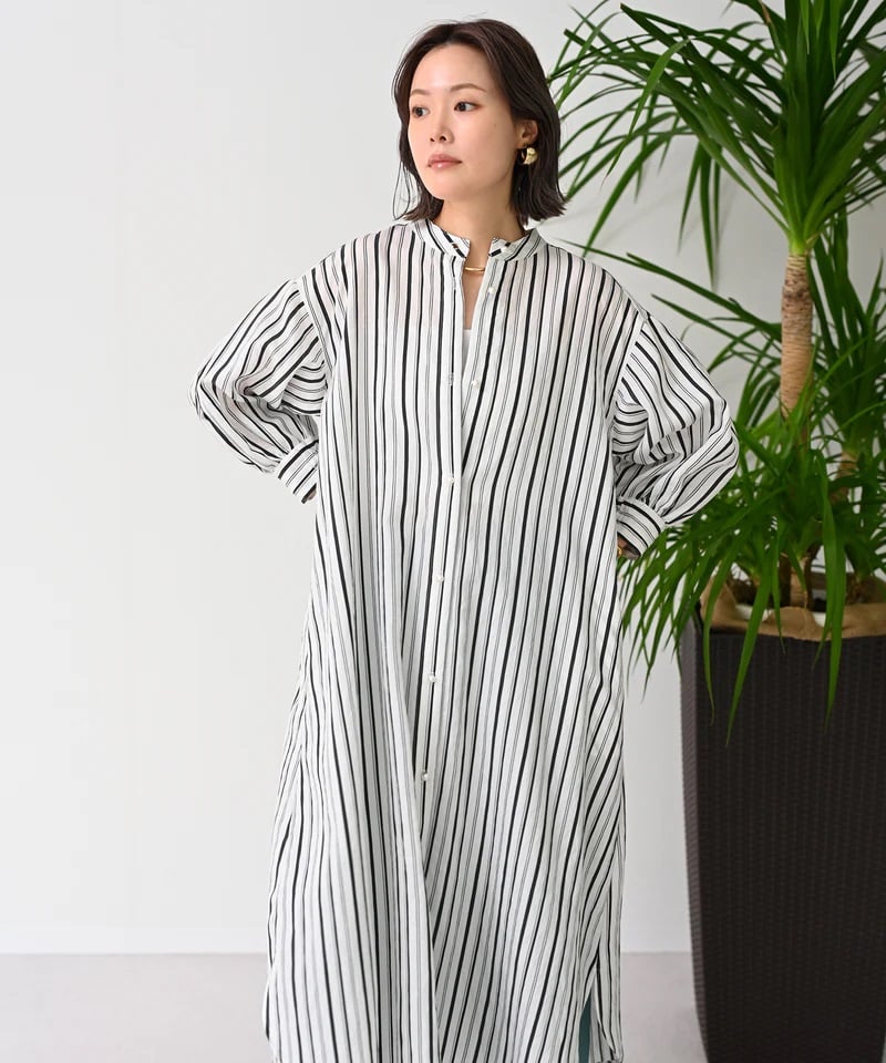 HERENCIA（ヘレンチア）】パールボタンストライプシャツ