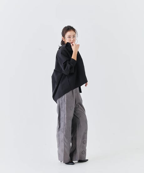 【torrazzo donna（トラッゾドンナ）】インド刺繍ボトムス