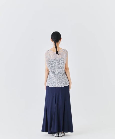 【torrazzo donna（トラッゾドンナ）】立体コード刺繍レース ベスト