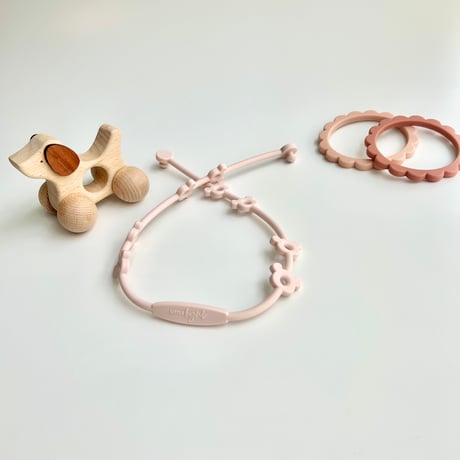 TOYBAND  cheek