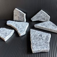 庵治な石の吉報ピラミッド△ 4個SET | Heavy Weight STORE