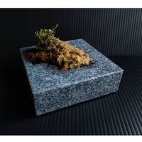 庵治な石の吉報ピラミッド△ 4個SET | Heavy Weight STORE