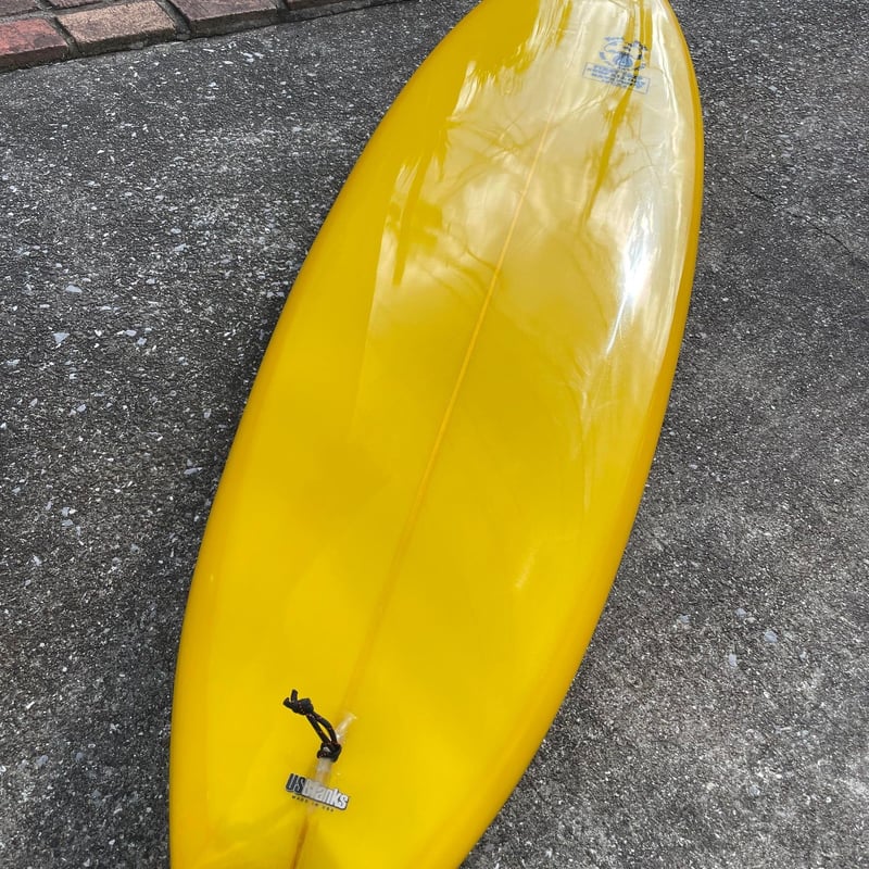 ミッドレングスサーフボード 6'10 ミッドレングスサーフボード 6'10
