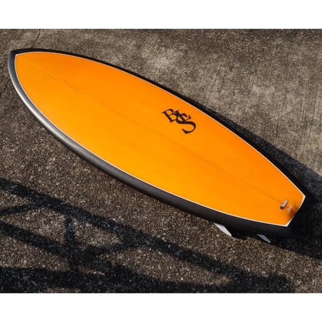 BOILED FISH   4FIN  - FT model-    Loquat    ウィークエンド レンタルサーフボード 2泊3日 4.800円!!!