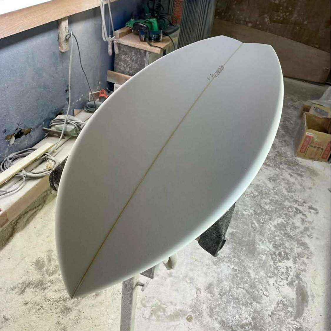 B-LINE × FIRST TRIP × PROGLASS FACTORY SURFBOA