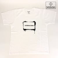 SatisfactionステンシルTシャツ ホワイト