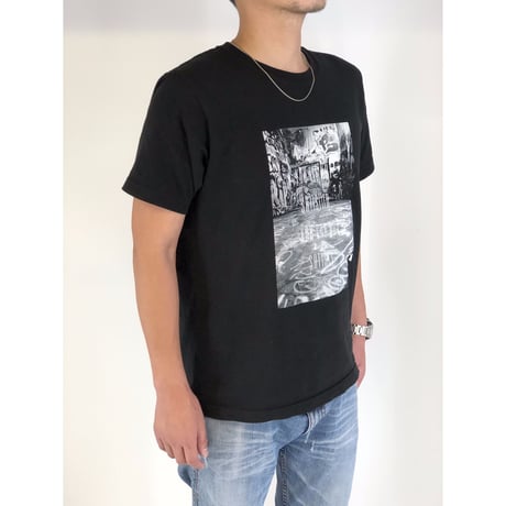 SatisfactionグラフィTシャツ ブラック