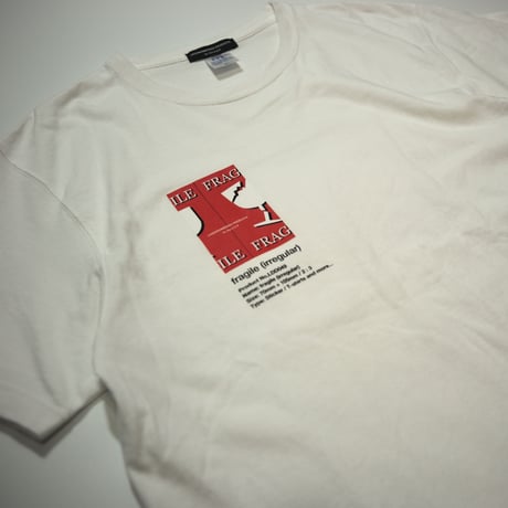 Fragile T-shirts (+2stickers)