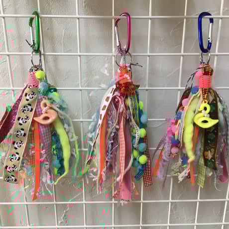 引き揃え糸アクセサリー | STORES