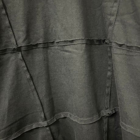 BROKEN PANEL L/S TEE（BLACK）