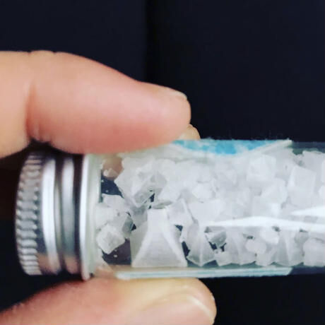 TEJAKULA バリ島のピラミッド塩【PYRAMID SALT/ピラミッドソルト】携帯瓶７g