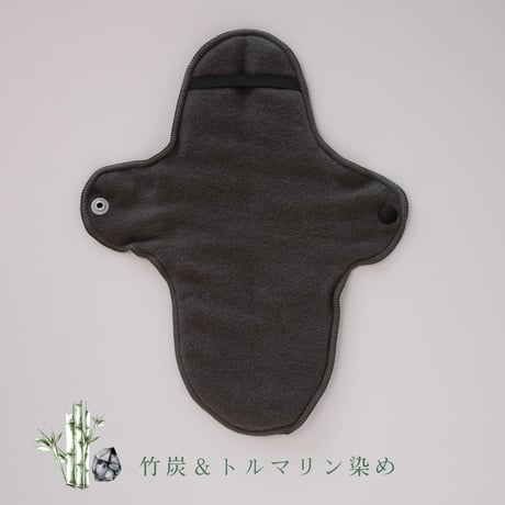 オーガニックコットンYUGAの布ナプキン　トルマリンと植物で染めた/ボタニカルワームウェア／ベーシックセット/羽根つきウイング１枚＋パッド２枚