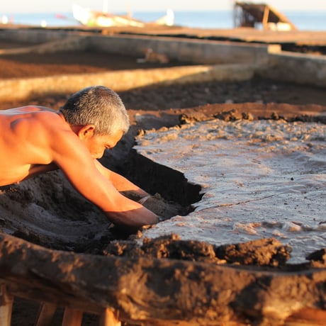 TEJAKULA　バリ島の完全天日塩【石臼挽きパウダー】詰め替えパック150g