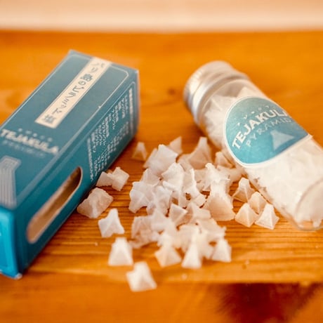 TEJAKULA バリ島のピラミッド塩【PYRAMID SALT/ピラミッドソルト】携帯瓶７g