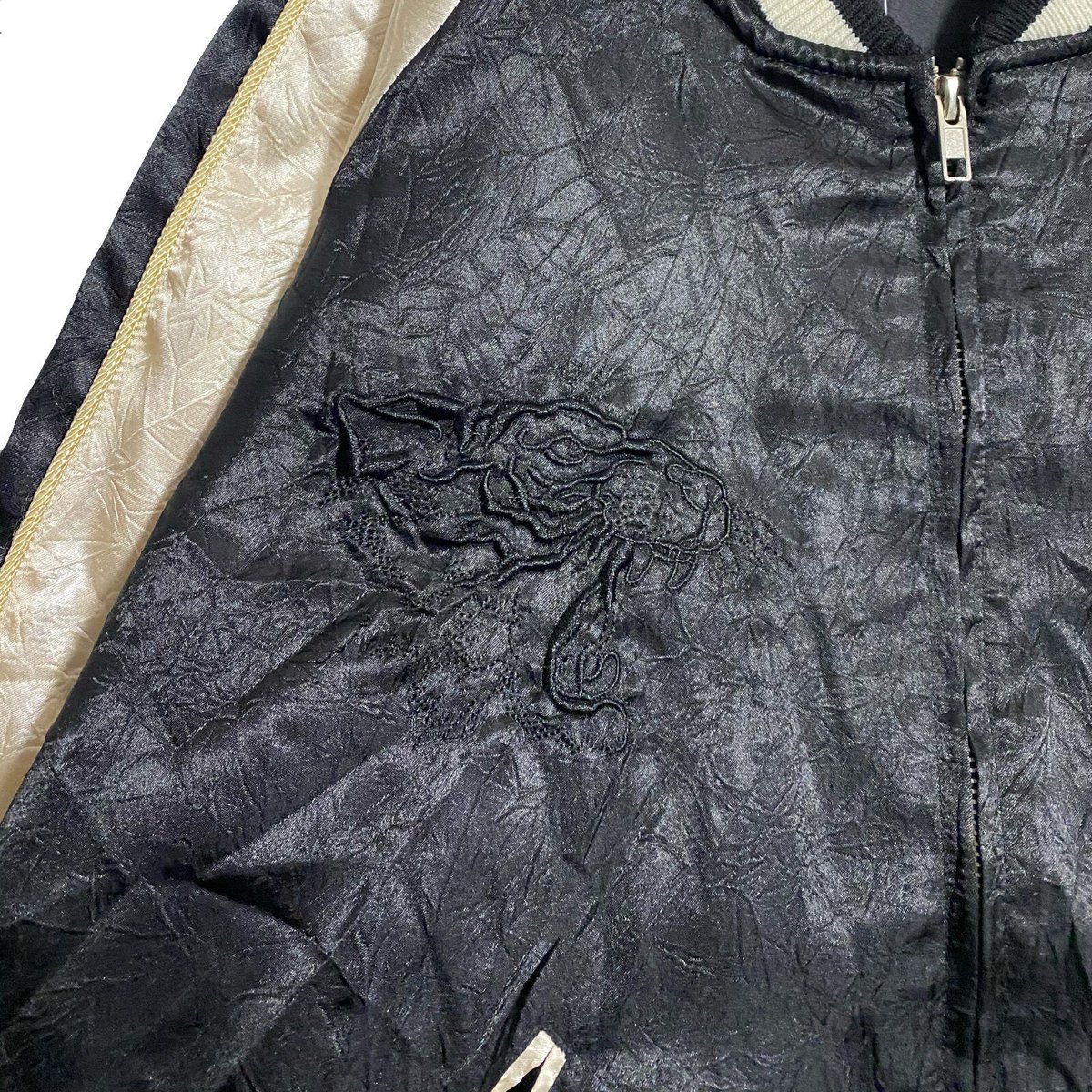 Unrelaxing 日本 スカジャン 限定虎 unisex vintage fit=scale-down,w=1200
