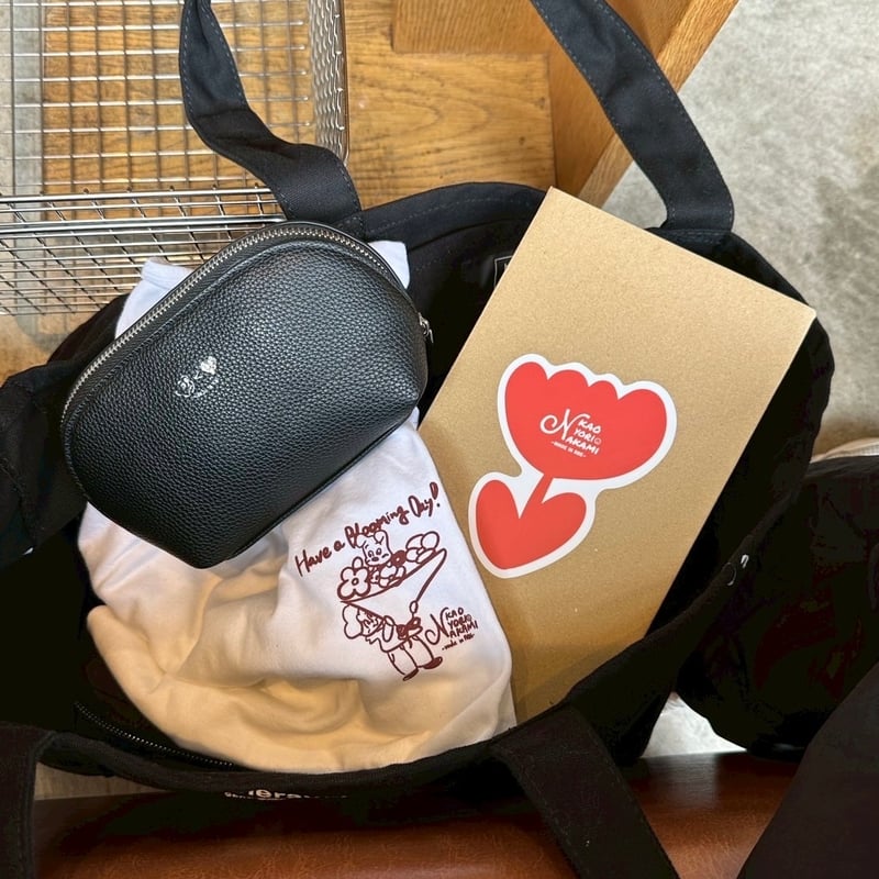 makeup pouch | kaoyorinakami