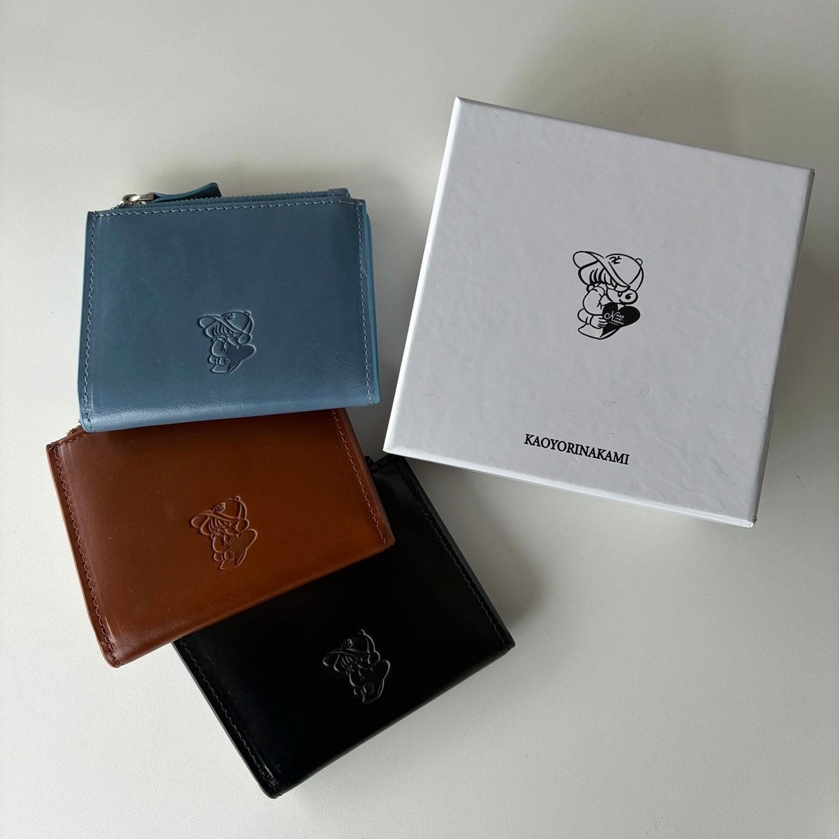 punchbaby leather wallet | kaoyorinakami