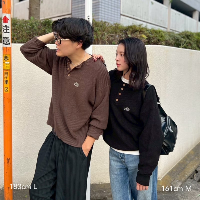 henry neck logo knit | kaoyorinakami