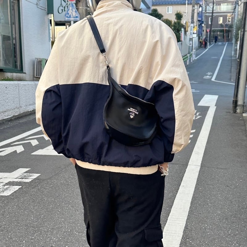 logo leather like shoulder | kaoyorinakami logo leather like shoulder | kaoyorinakami