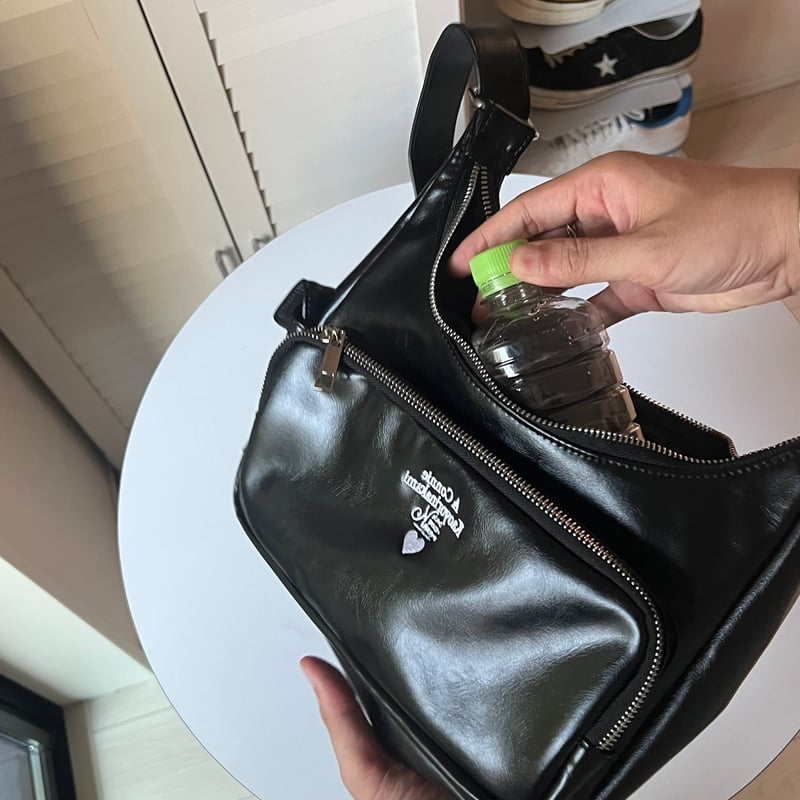 カオヨリナカミ Connie leather like shoulder Connie mini shoulderbag | kaoyorinakami