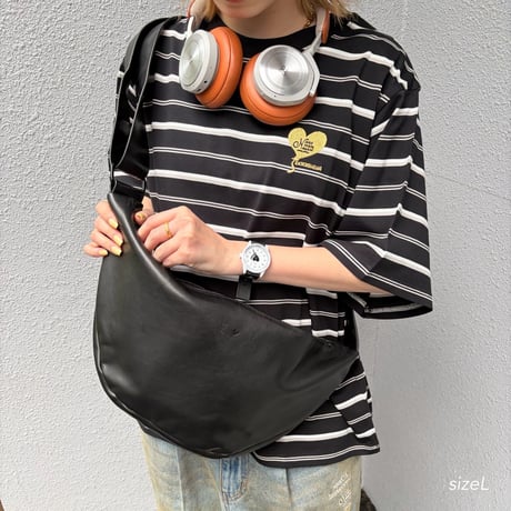 ☺︎<❤︎ leather shoulder bag
