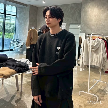 logo luv knit