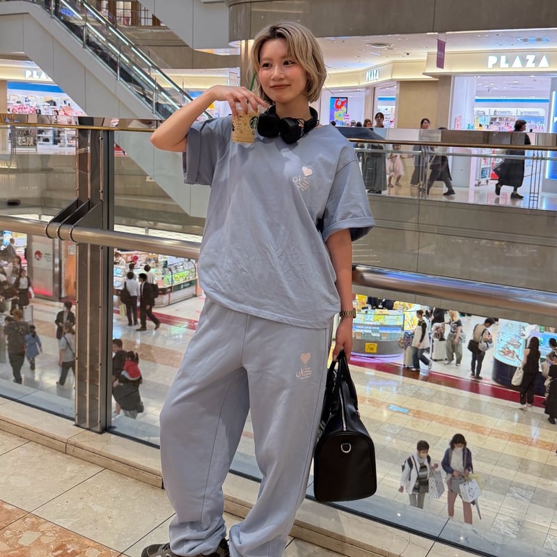 KAO YORIO NAKAMI luv setup Tシャツ オートミール S luv setup | kaoyorinakami