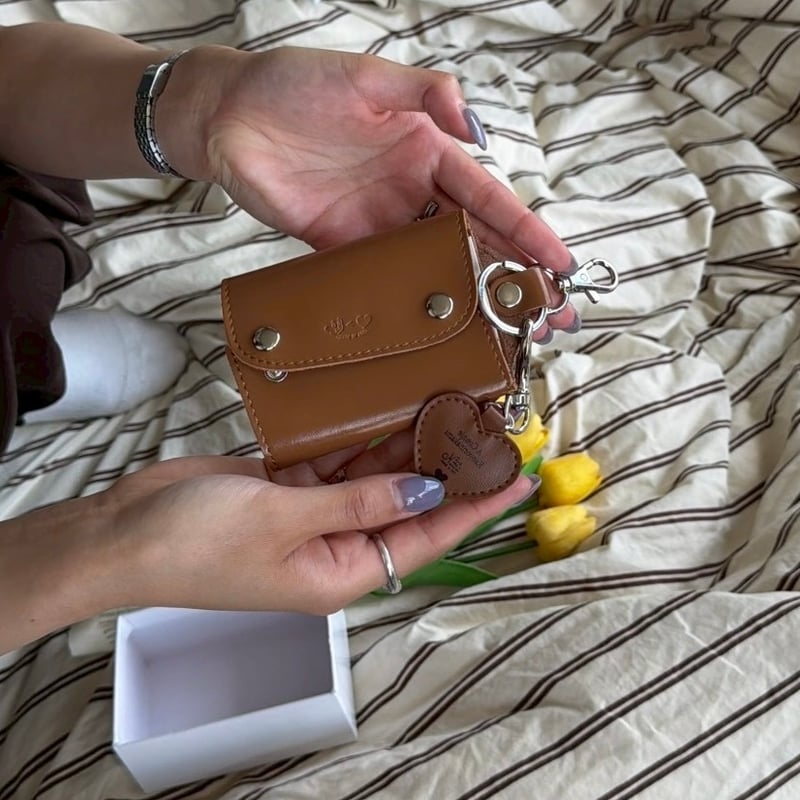 ☺︎<❤︎ leather keycase | kaoyorinakami