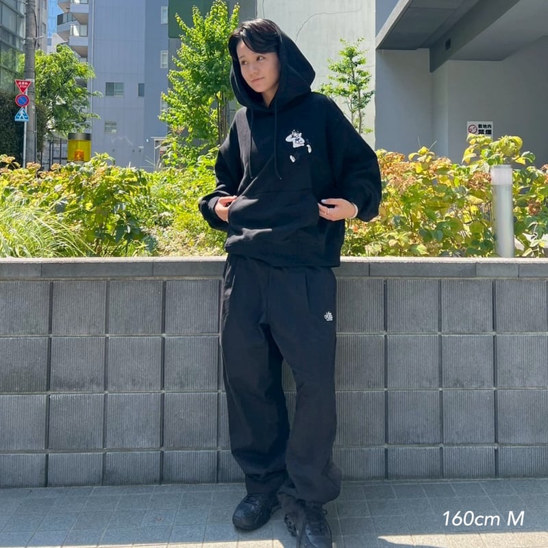 OUAT BLACK SQUARE HOODIE Mサイズ OUAT BLACK SQUARE HOODIE Mサイズ