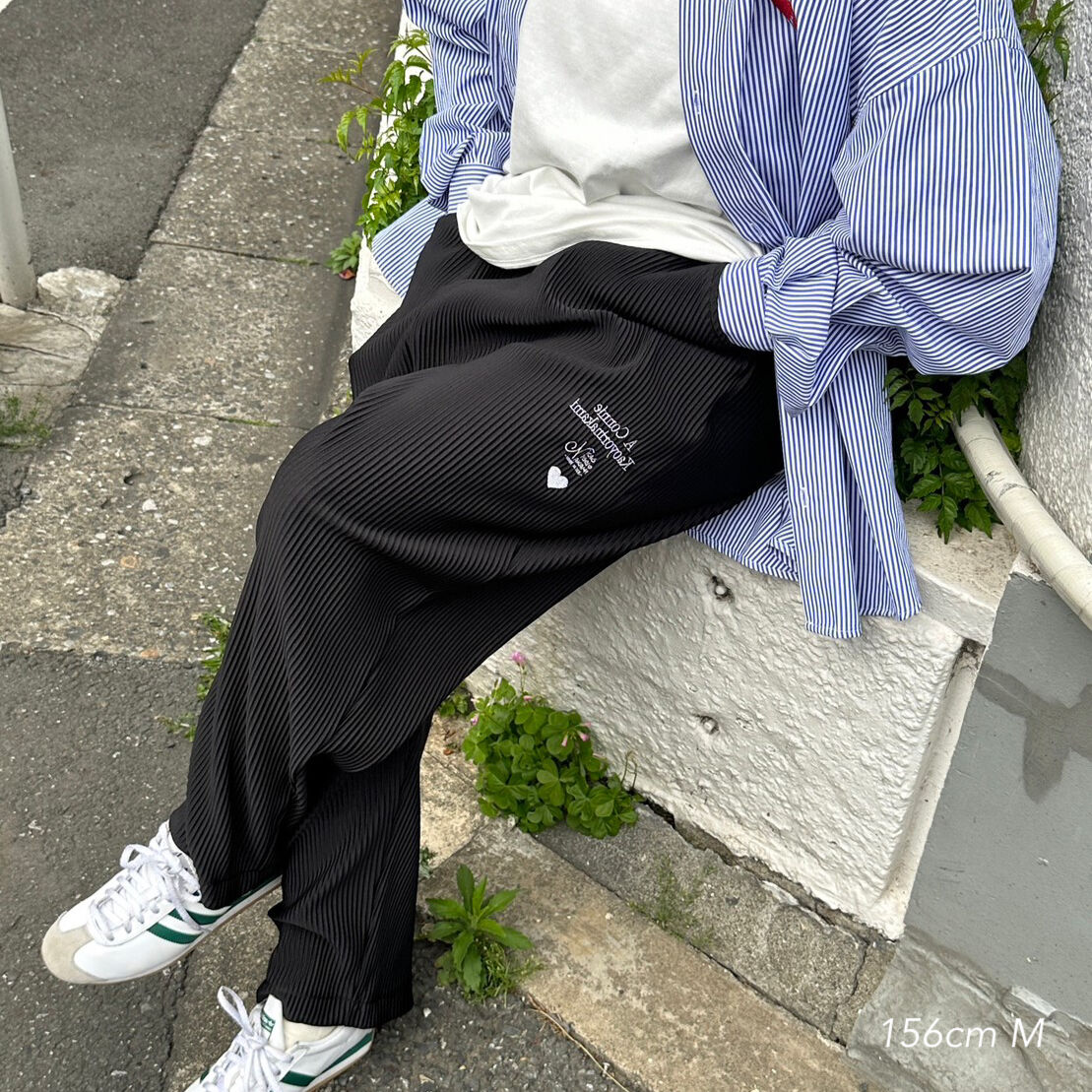 [即完売]kaoyorinakami pleated pants Mサイズ 即完売】kaoyorinakami pleated pants Mサイズ
