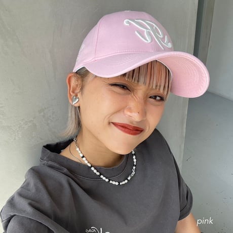 K❤︎ two-tone cap