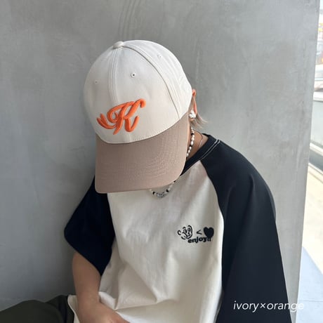 K❤︎ two-tone cap