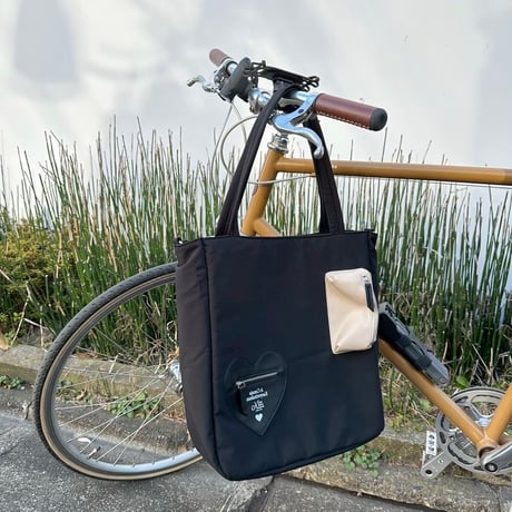multi pocket bag