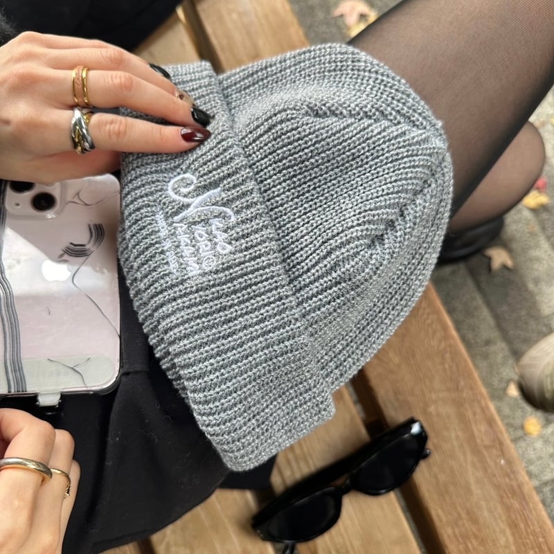 SEESEE マカオ限定 LOGO BEANIE グレー