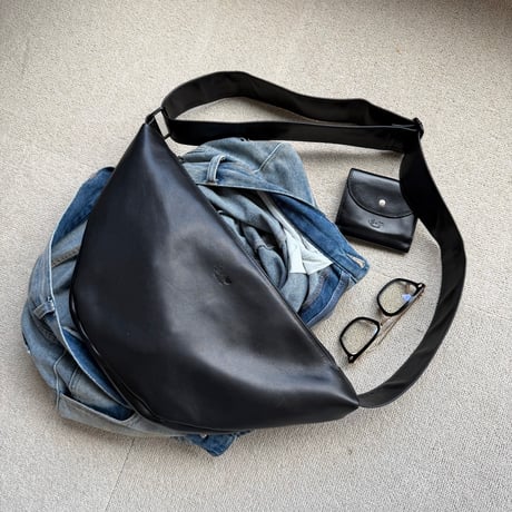 ☺︎<❤︎ leather shoulder bag