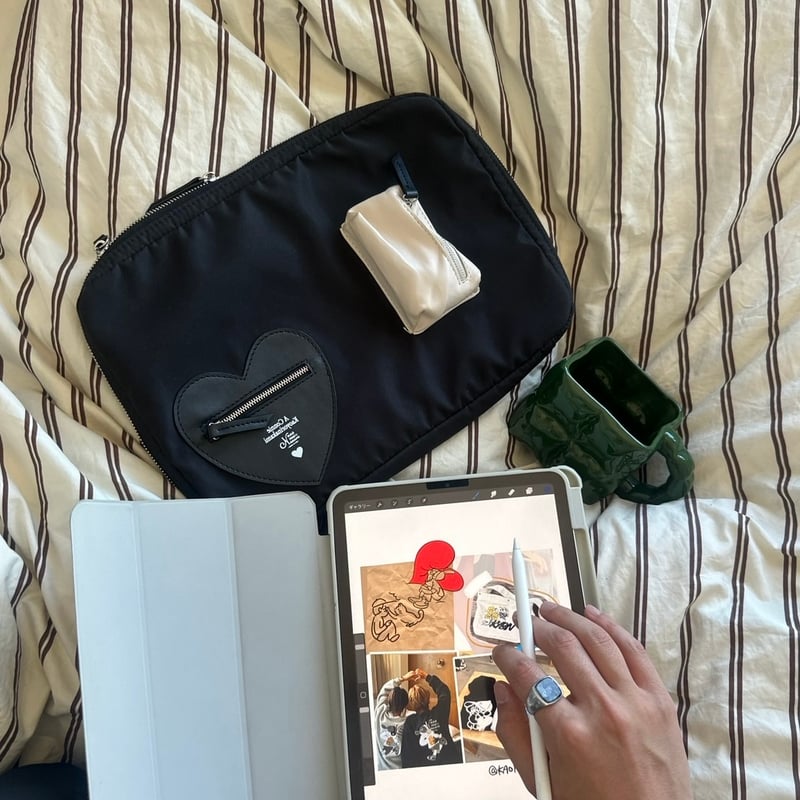 Connie gadget case | kaoyorinakami