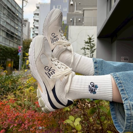logo flower socks