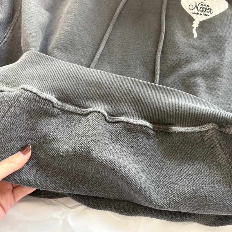 balloon pigment hoodie | kaoyorinakami