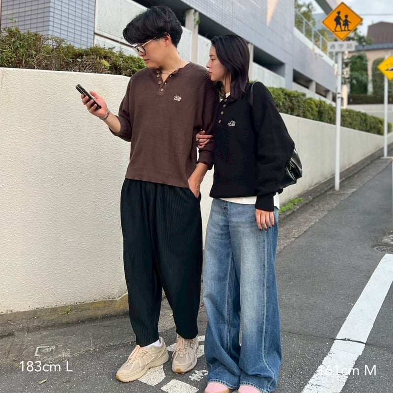 henry neck logo knit | kaoyorinakami