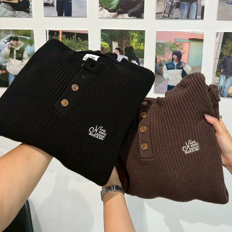 henry neck logo knit | kaoyorinakami