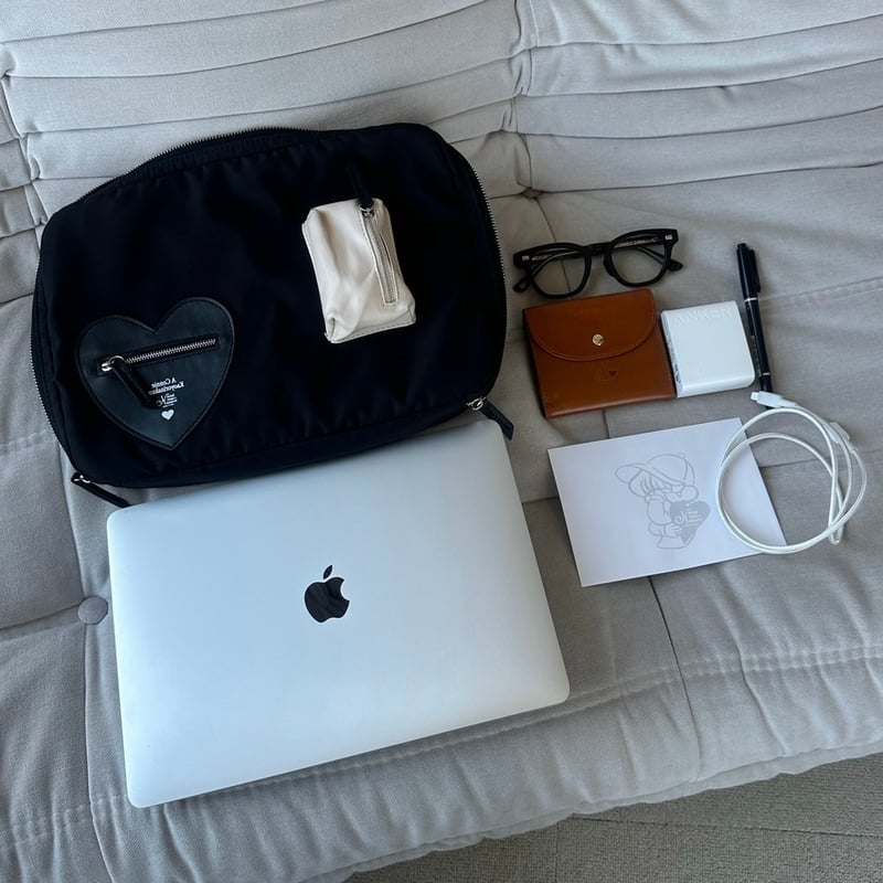 Connie pouch kaoyorinakami カオヨリナカミ Connie pouch | kaoyorinakami