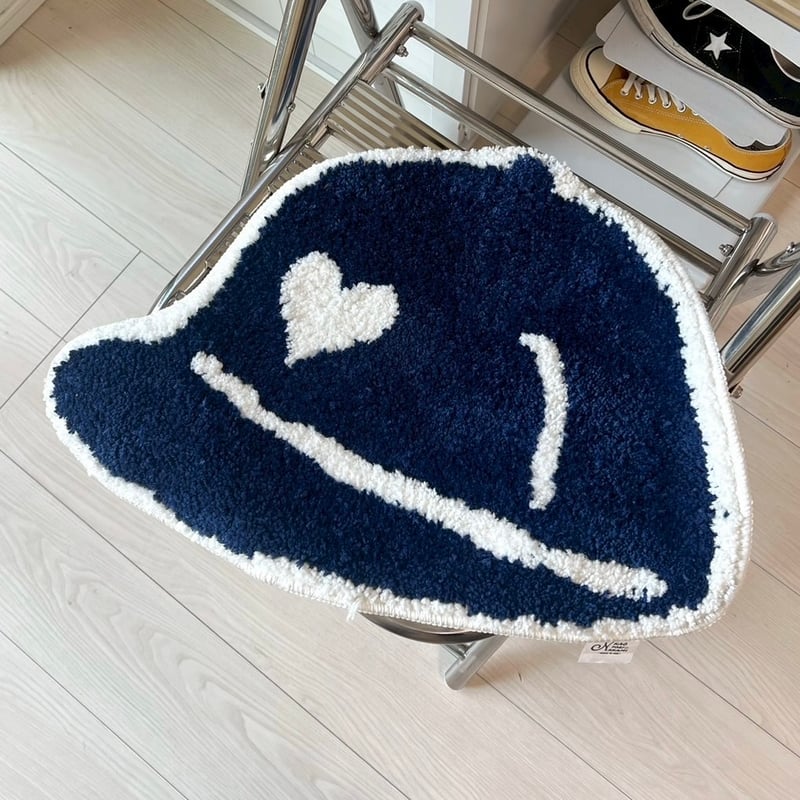 cap rug | kaoyorinakami