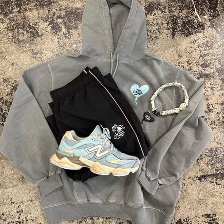 balloon pigment hoodie