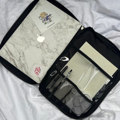 Connie gadget case