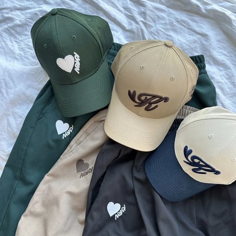 K❤︎ two-tone cap