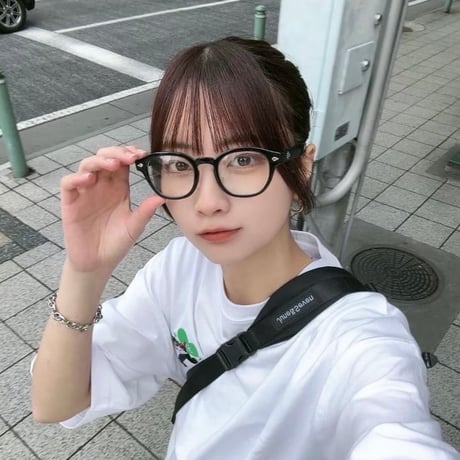 logo glasses