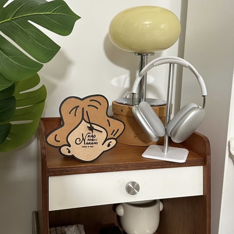 no face clock