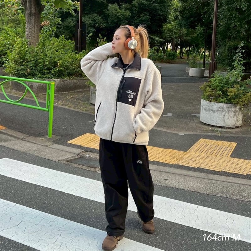 Connie reversible boa jacket | kaoyorinakami