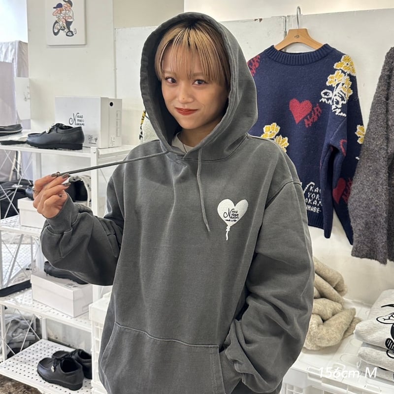 balloon pigment hoodie | kaoyorinakami